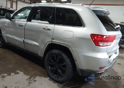 2013 Jeep Grand Cherokee Laredo z USA, uszkodzony, nr VIN 1C4RJFAG2DC556253